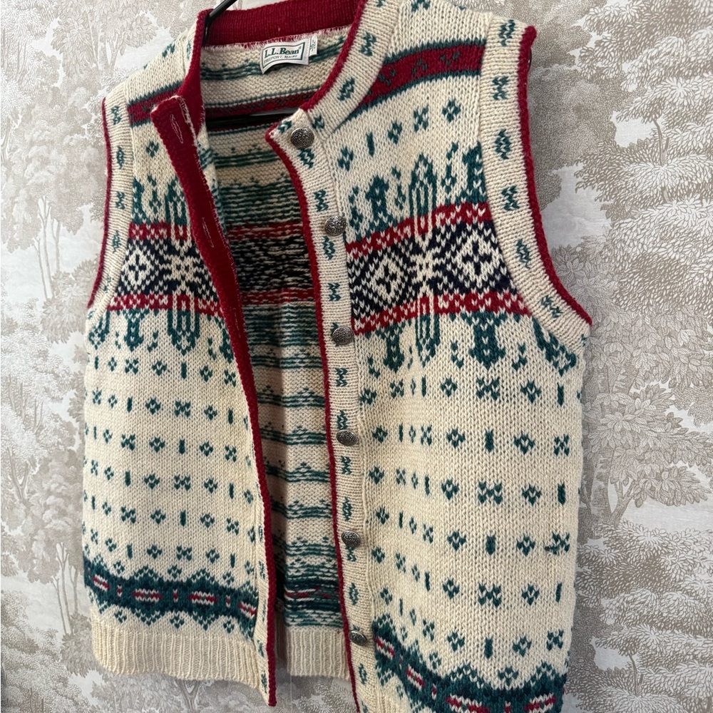 Vintage L.L. Bean Fair Isle Knit Vest - Picture 6 of 10